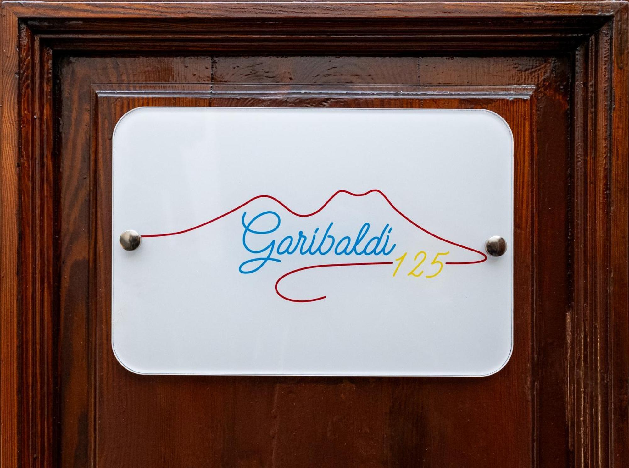 ホテル Garibaldi 125 ナポリ エクステリア 写真